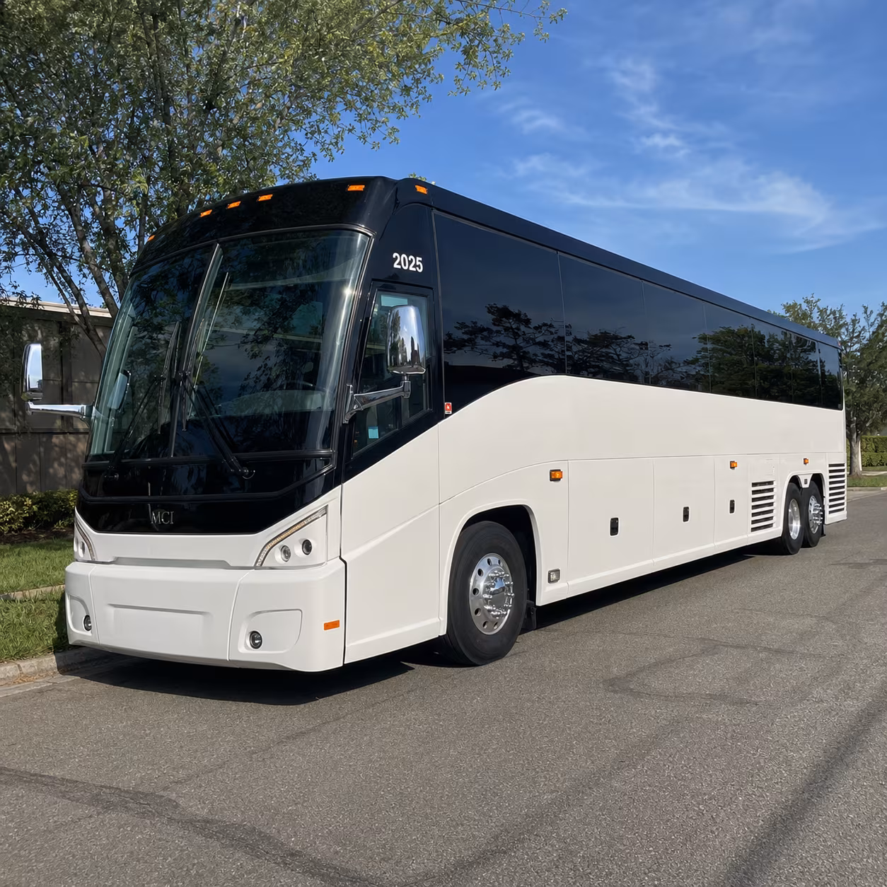 compare buses for youth group day trips across south florida